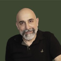 R. Aykut Özer