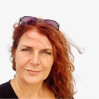 Esther Van Biezen