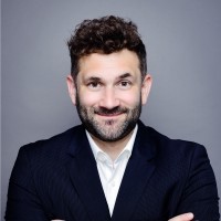 Dr. Gordian Ezazi