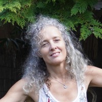 Eva E. Boon