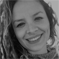 Angela Maria O.
