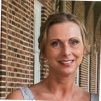 Joezette Bruender