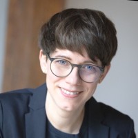 Laura Dierig