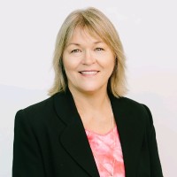 Lynette Dux