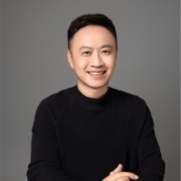 Thomas Huang