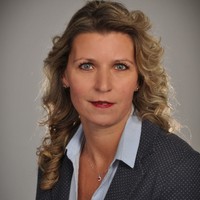 Claudia Scheuner