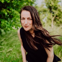 Claudia Lommel
