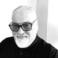 Anthony Geoghegan Licwci, Llas