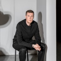Lukas Peet