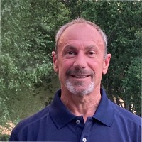 Robert J Schillat