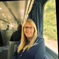 Liz Neveu