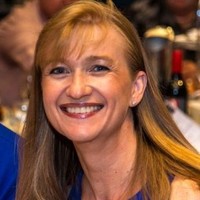 Suzy Howell