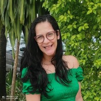 Núbia Guimarães