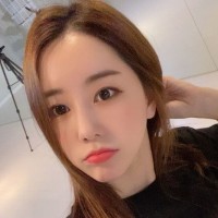 Bomi Hwang