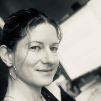 Dr. Elena Virnik