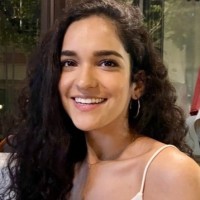 Daniela V.