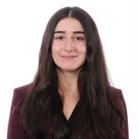 Julia Pires De Campos