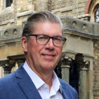 Dr. Mike Moss FRSC FRSA, Oxford Alumni Careers