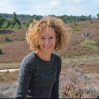 Claudia Troost