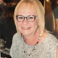 Mary Jo Thiel