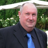Les Clark