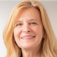 Julia Bey Ahmet