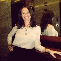 Robyn Caddell