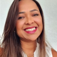 Cintia Costa Oliveira