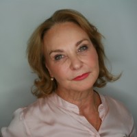 Yvonne Senior