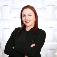Nádia Cristina Zambuzi