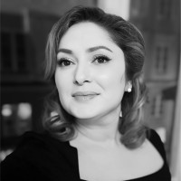 Ilona Kazaryan, Mba