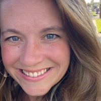 Nicole Worth
