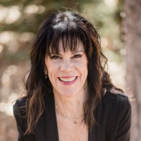 Holly Rouillard Johnson