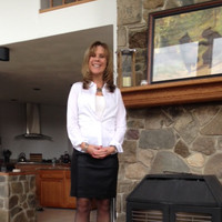 Lynne Nelson