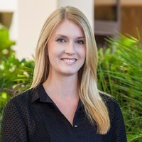 Lauren Holl, Ccic