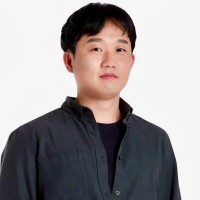Yoonseong Lee