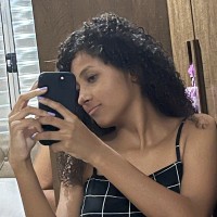 Fernanda Gomes