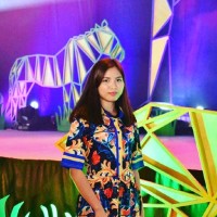 Shayee Lee Holgado