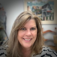Lesley Rhoades