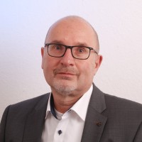 Manfred Lampert