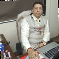 Dr. Vinod Daftari