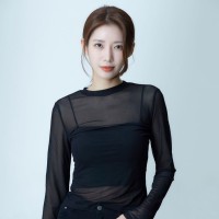 Della Lin