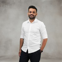 Vivek C