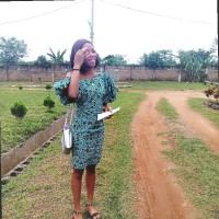 Julia Ajomale