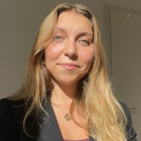 Isabela De Cesare Scretas