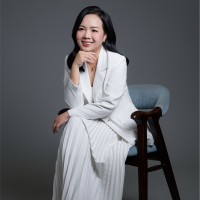 Trang Lee