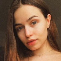 Mia S.