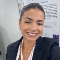 Júlia Barcelos