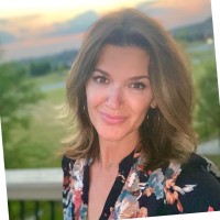 Suzanne Carr
