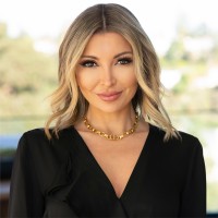 Brooke Elliott Laurinkus